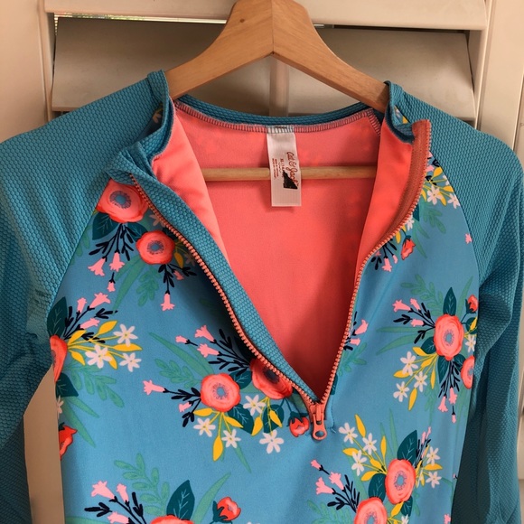 🚨 CAT & JACK - One Piece Bathing Suit - Picture 5 of 6